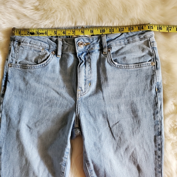 Free People Liv Crop Flare Jeans in Etna Blue Size 30 - Picture 10 of 14